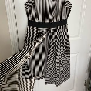 NY&Co Eva Mendes Dress size L
